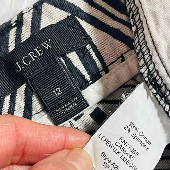 EUC J. Crew Textured Allover Print Chino Shorts 12 Diamond Ikat - Picture 12 of 15